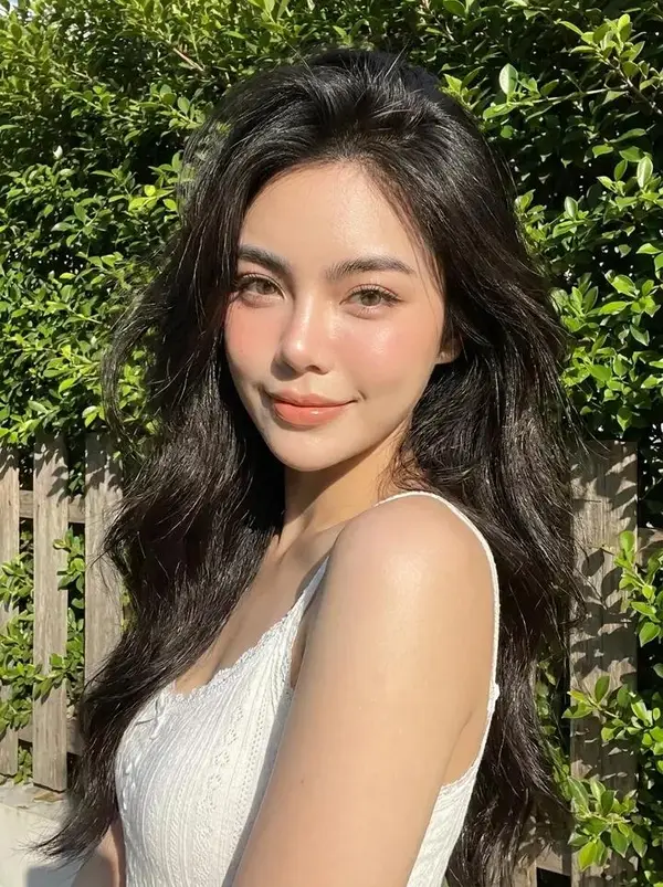 Shot Type: A natural light close-up portrait. The vibe is raw, effortless, and… — Nano Banana 2 prompt by @kingofdairyque