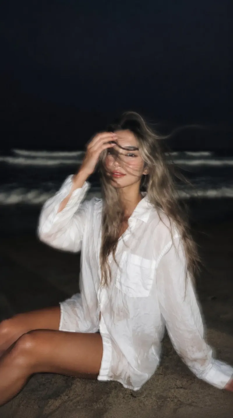 Use the person from the reference photo. Preserve the face and identity… — AI Model prompt by @MissDelulu9