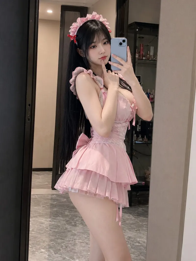 Create a photorealistic 3:4 mirror-selfie portrait of a beautiful adult East… — GPT Image 2 prompt by @johnAGI168
